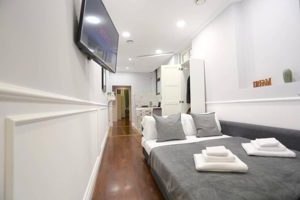 Atrhome Frattina Luxury Рим Экстерьер фото