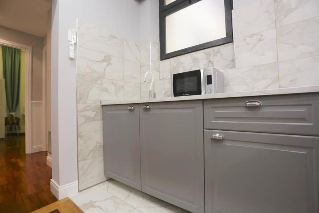 Atrhome Frattina Luxury Рим Экстерьер фото
